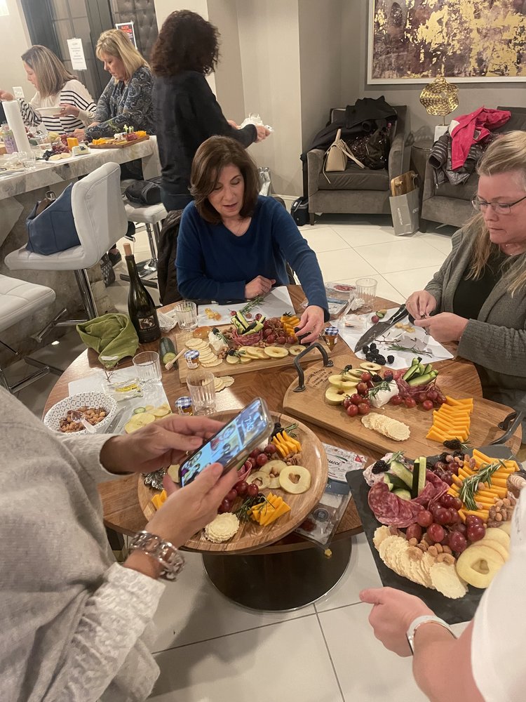 NORTHBROOK WOMANS CLUB | THE ELAINE | NOV 2021 photo 5